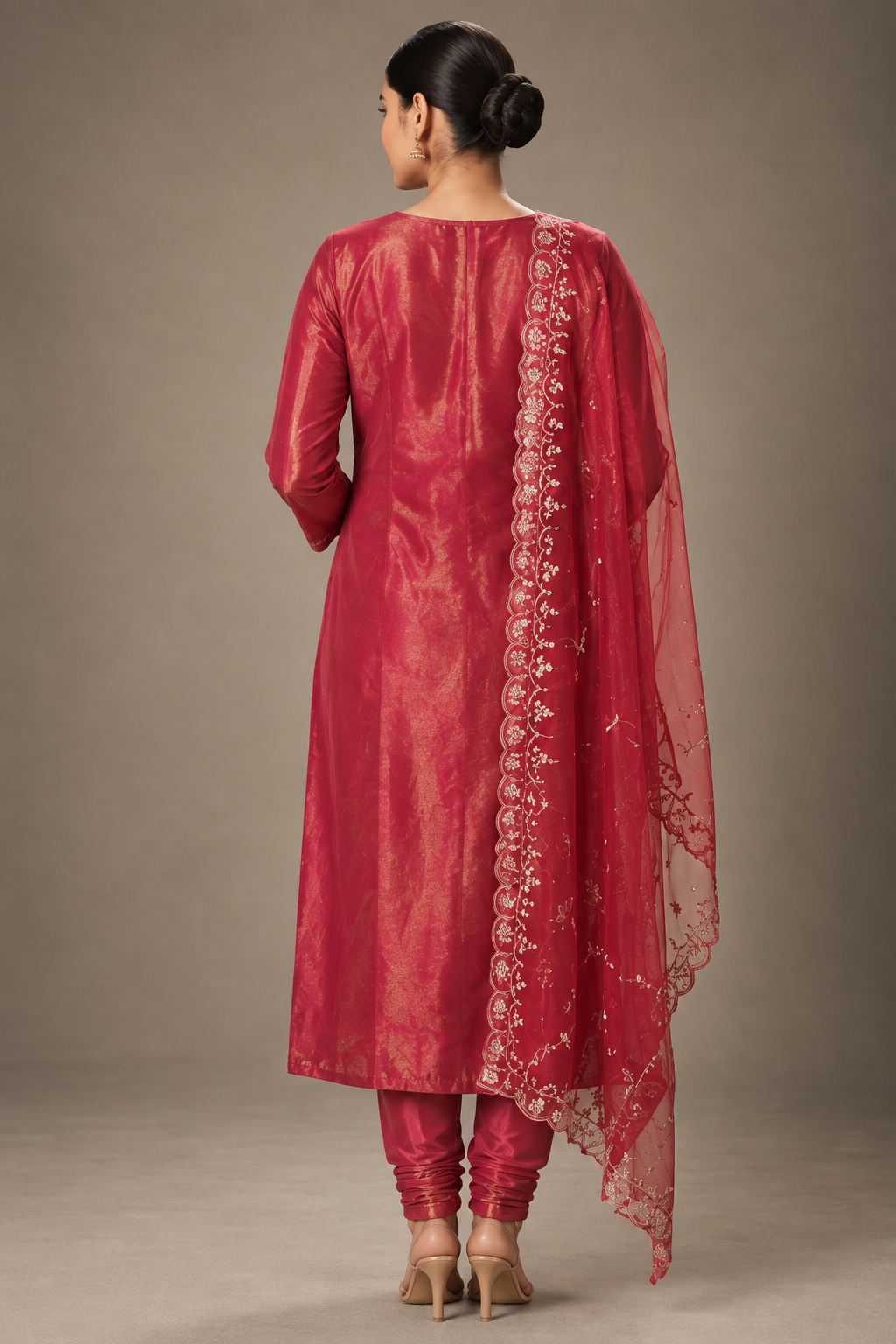 SYLE Naz Ruby Rose high-resolution back view
